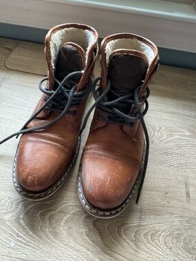 Crown Vintage Men's Tan Brown Leather Lace-Up Boots with Sherpa Collar